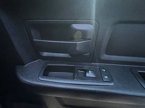 Used 2015 RAM 1500 Tradesman AWD/4WD image 11