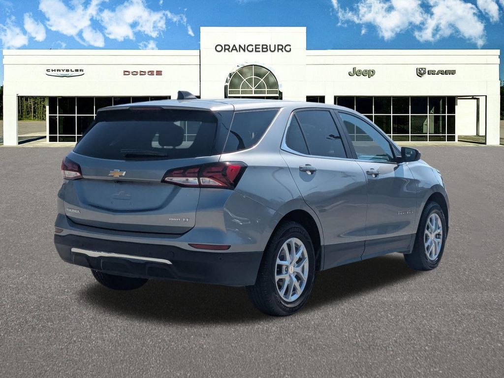 Used 2024 Chevrolet Equinox LT AWD/4WD image 8