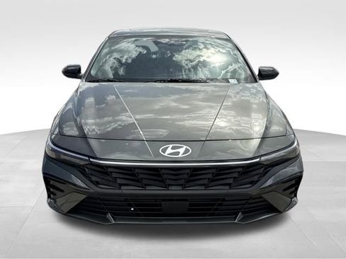 New 2026 Hyundai Elantra SEL Sport Premium FWD image 8