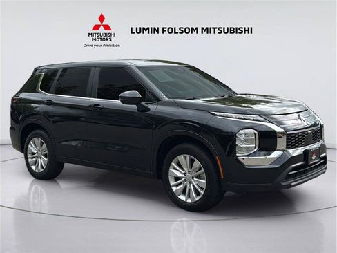 Used 2026 Mitsubishi Outlander ES FWD image 7