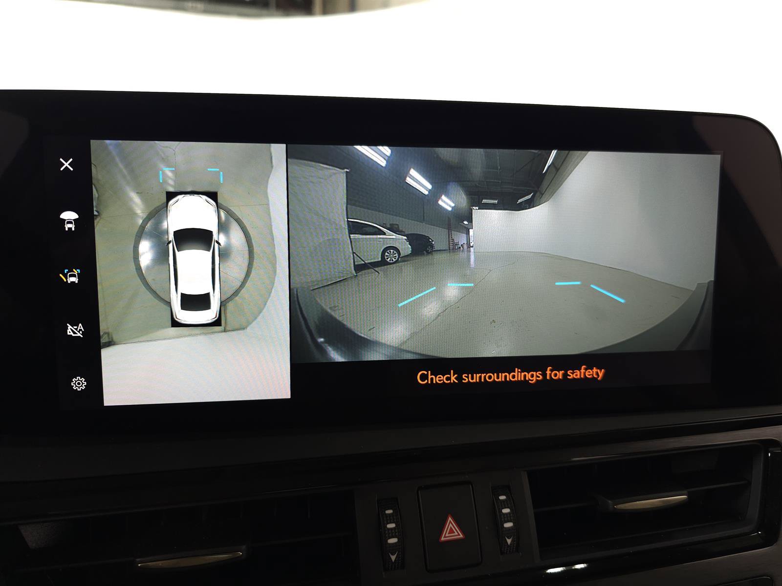 Used 2023 Lexus ES 350 Ultra Luxury w/ Accessory Package (Z2) FWD image 27