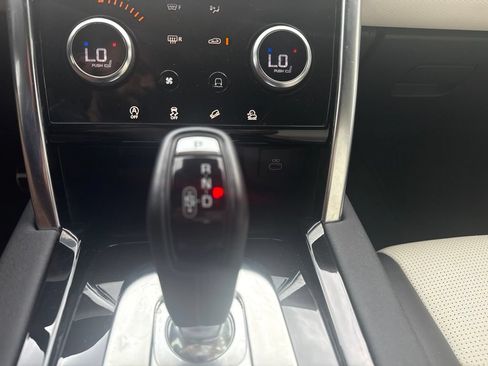 Used 2023 Land Rover Discovery Sport SE R-Dynamic AWD/4WD image 24