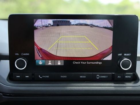 Certified 2023 Honda Accord LX image 17