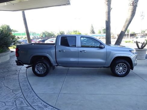 Used 2025 Chevrolet Colorado LT w/ LT Convenience Package AWD/4WD image 10