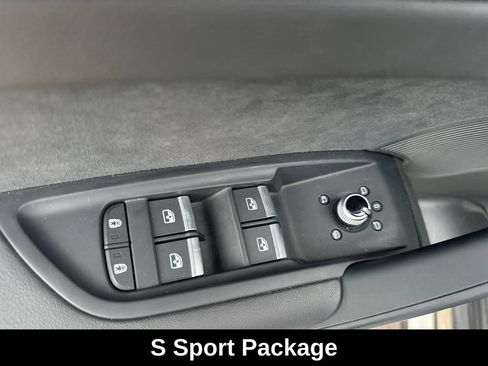 Used 2023 Audi SQ5 Premium Plus w/ Premium Plus Package AWD/4WD image 12