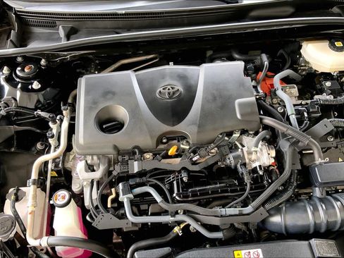 Used 2025 Toyota Camry LE FWD image 30