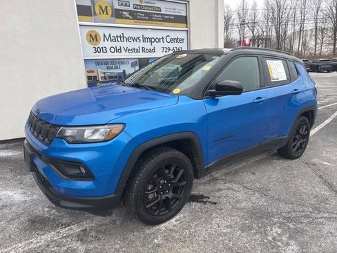 Used 2022 Jeep Compass Altitude image 2