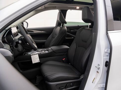 New 2026 INFINITI QX60 Luxe w/ Cargo Package image 15