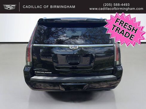 Used 2018 Cadillac Escalade ESV Premium Luxury AWD/4WD image 3