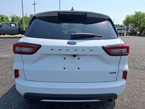 Used 2023 Ford Escape ST-Line Select AWD/4WD image 23