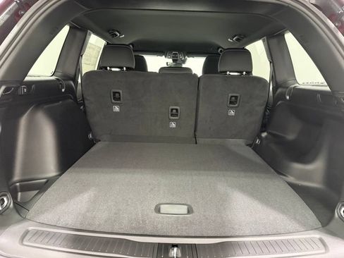 New 2026 Jeep Grand Cherokee Laredo AWD/4WD image 9
