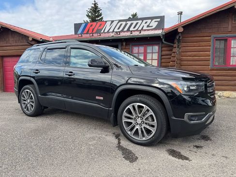 Used 2017 GMC Acadia SLT AWD/4WD image 2