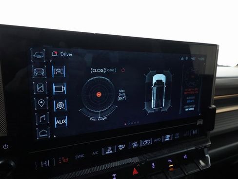 Used 2024 GMC Hummer EV 3X w/ Extreme Off-Road Package image 14