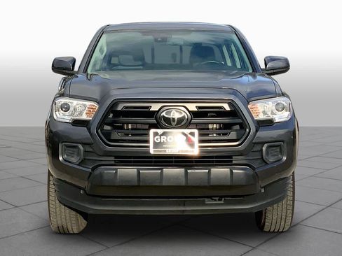 Used 2018 Toyota Tacoma SR w/ SR Convenience Package RWD image 4