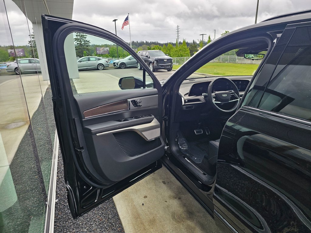 Used 2026 Cadillac Vistiq Sport AWD/4WD image 21