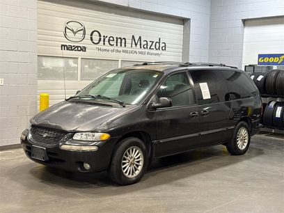 Used 2000 Chrysler Town & Country LX