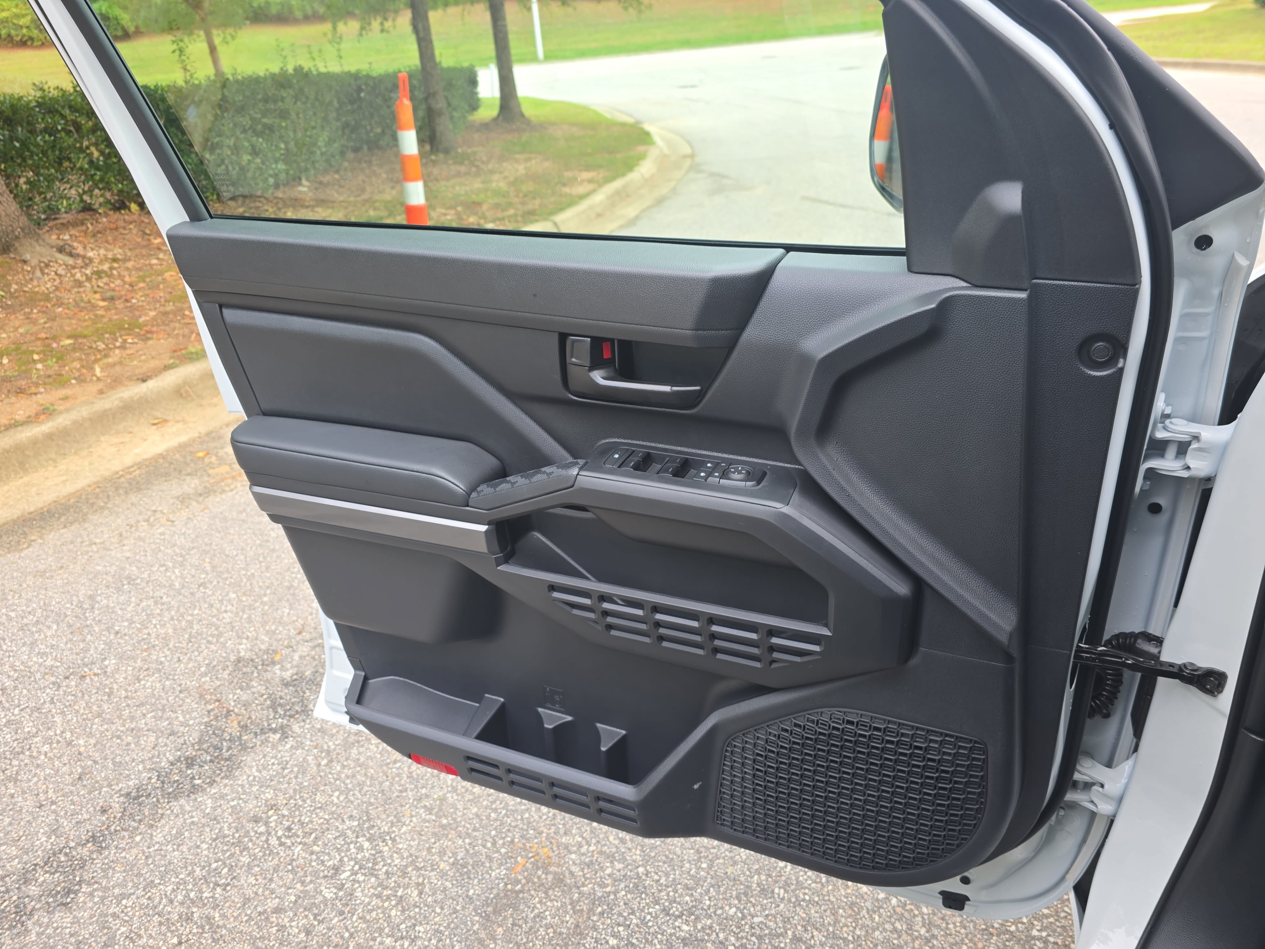 New 2026 Toyota Tacoma SR5 AWD/4WD image 25