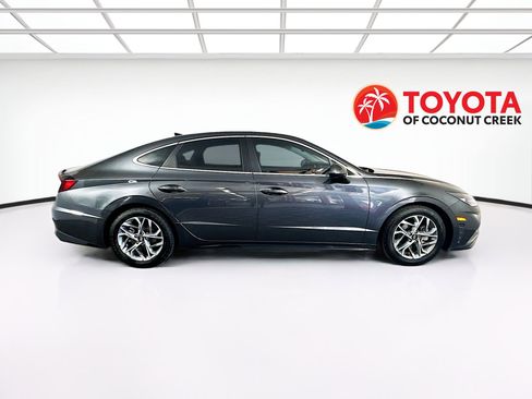 Used 2023 Hyundai Sonata SEL w/ Convenience Package FWD image 2