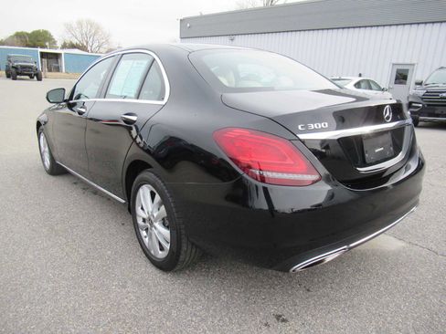Used 2019 Mercedes-Benz C 300 4MATIC Sedan image 7