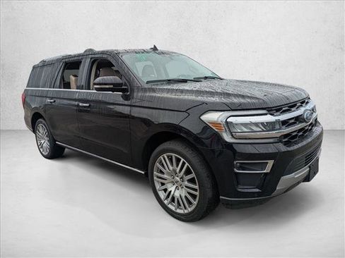 Used 2024 Ford Expedition Max Limited AWD/4WD image 3