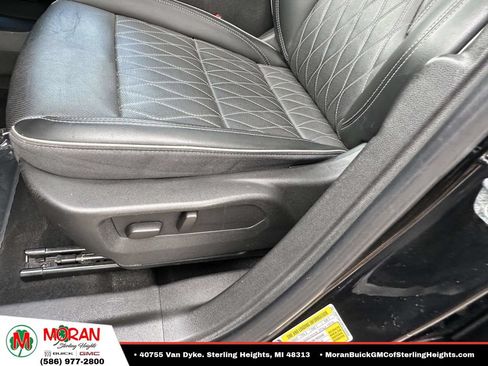 Used 2023 Buick Envision Avenir AWD/4WD image 21