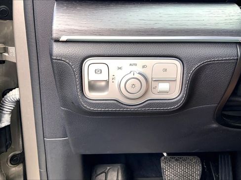 Used 2022 Mercedes-Benz GLE 350 4MATIC image 36