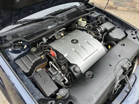 Used 2004 Cadillac De Ville FWD image 13