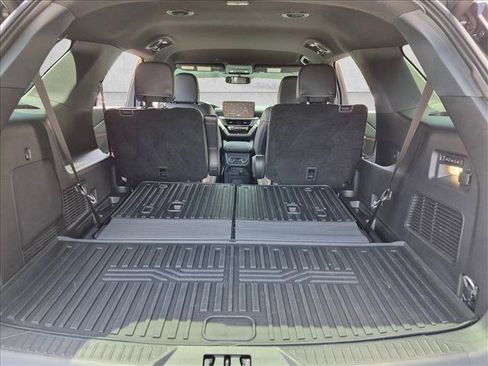 Used 2025 Ford Explorer ST AWD/4WD image 6