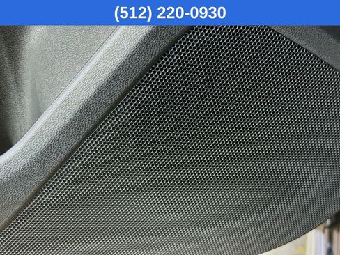 Used 2025 Subaru Crosstrek 2.0i Premium image 22