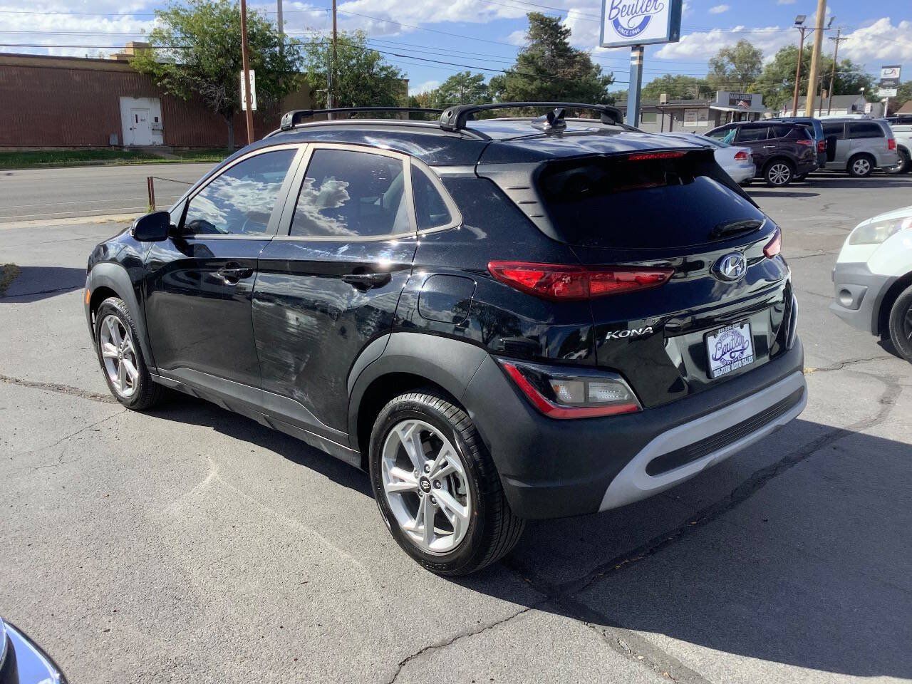 Used 2022 Hyundai Kona SEL AWD/4WD image 16