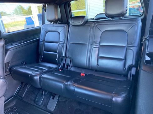 Used 2021 Lincoln Navigator L Reserve w/ Luxury Package AWD/4WD image 25