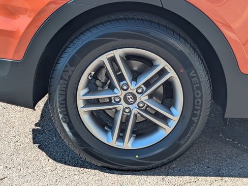 Used 2017 Hyundai Santa Fe Sport image 7