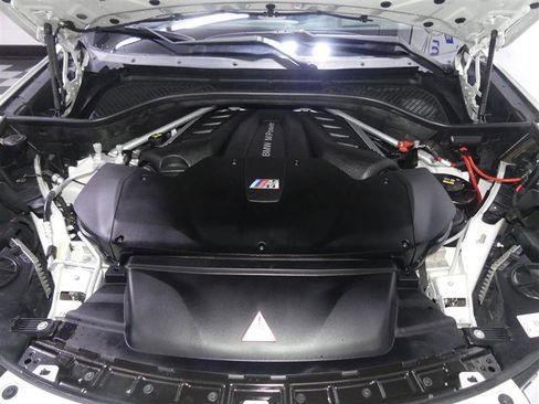 Used 2018 BMW X5 M AWD/4WD image 12