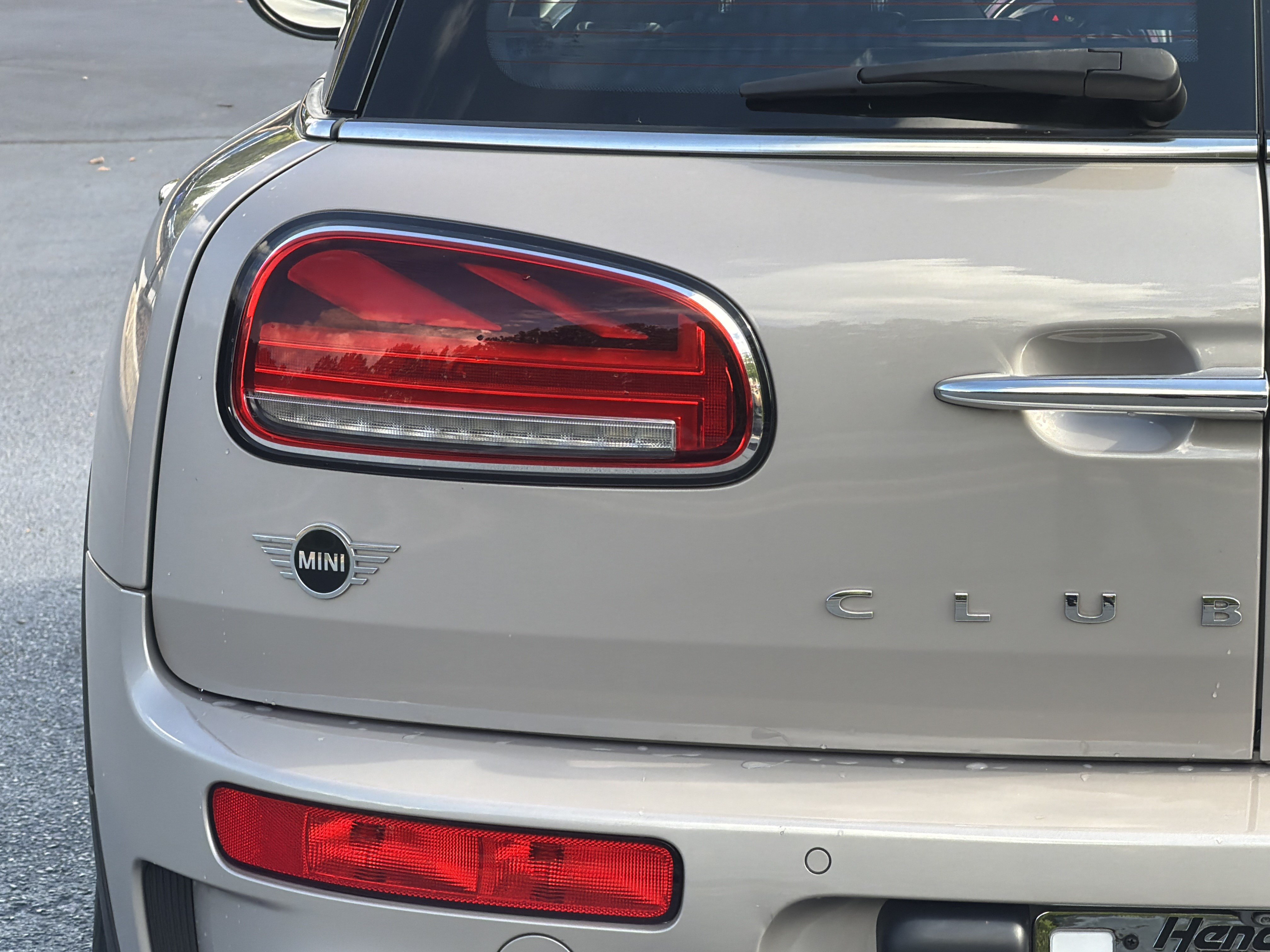 Certified 2024 MINI Cooper Clubman S FWD image 21