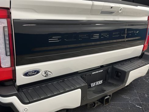 Used 2025 Ford F250 Platinum AWD/4WD image 43