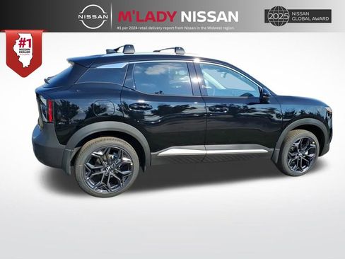 New 2026 Nissan Kicks SR w/ Cold Weather Package image 7