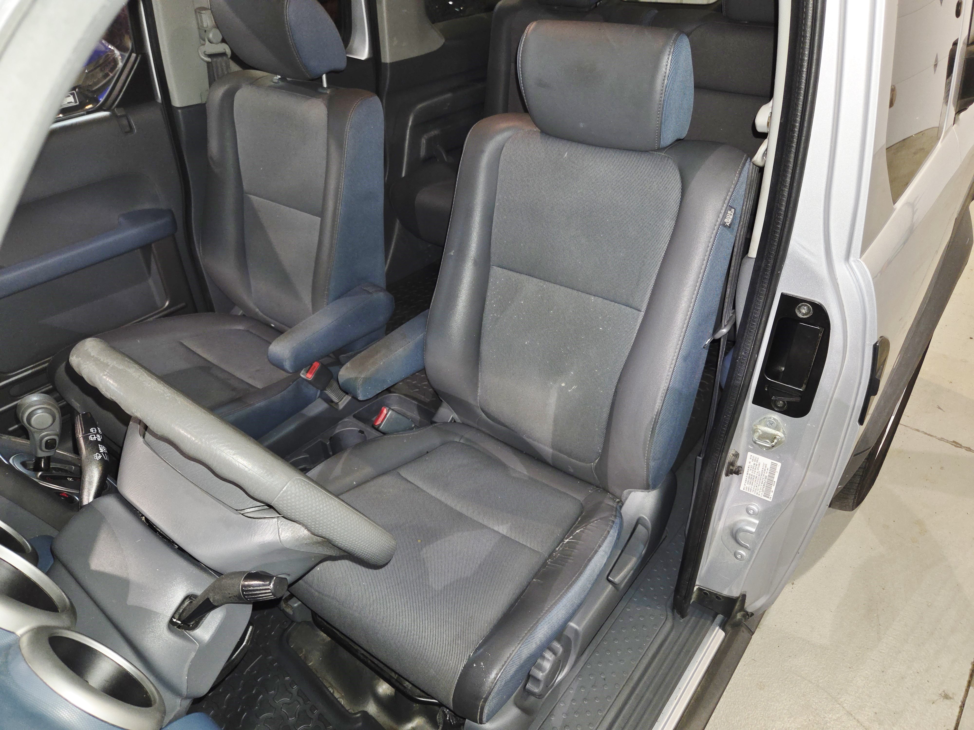 Used 2004 Honda Element EX image 15