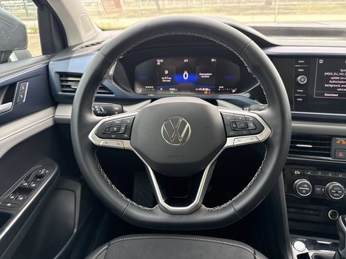 Used 2024 Volkswagen Taos SE FWD image 14