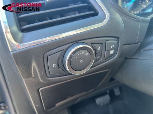 Used 2022 Ford Edge Titanium image 45