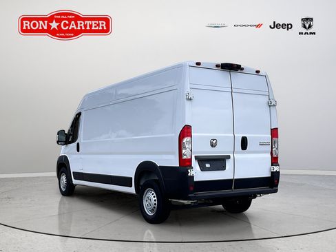 Used 2025 RAM ProMaster 2500 w/ Convenience Group FWD image 4