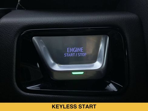 Used 2025 GMC Yukon Elevation w/ Elevation Premium Package AWD/4WD image 8