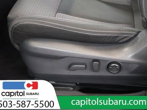 Used 2024 Subaru Outback Premium AWD/4WD image 18