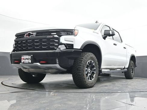 Used 2024 Chevrolet Silverado 1500 ZR2 w/ Technology Package AWD/4WD image 25