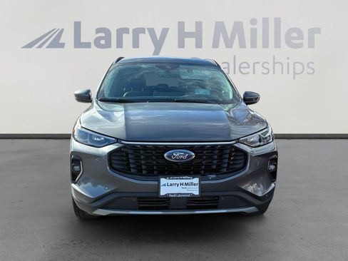 Certified 2023 Ford Escape Platinum w/ Premium Technology Package image 8