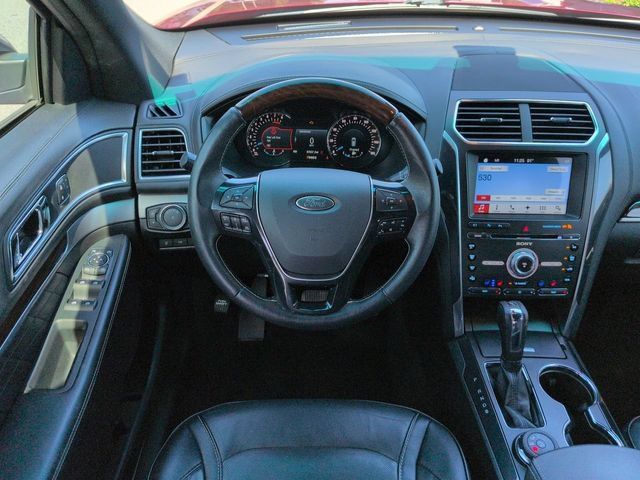 Used 2017 Ford Explorer Platinum AWD/4WD image 16