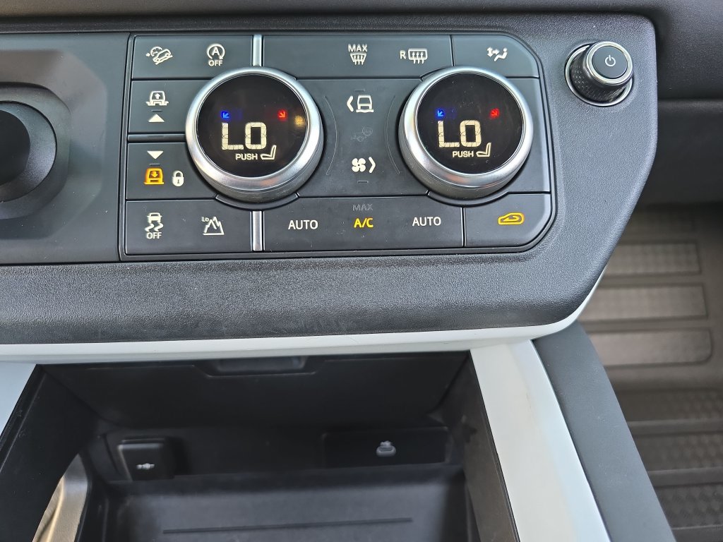 Used 2025 Land Rover Defender 110 S AWD/4WD image 24