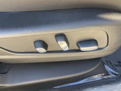 Certified 2025 Cadillac XT5 Premium Luxury image 12