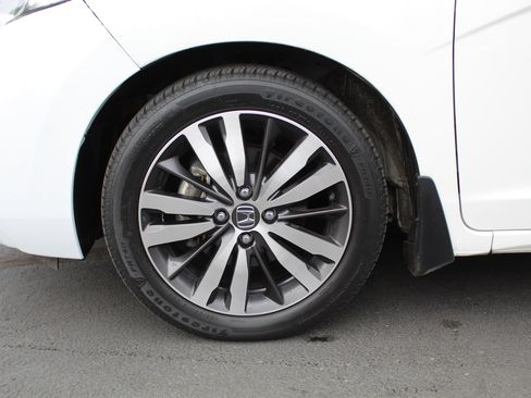 Used 2016 Honda Fit EX image 14