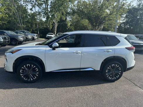 Used 2026 Nissan Rogue Platinum w/ Platinum Premium Package AWD/4WD image 2