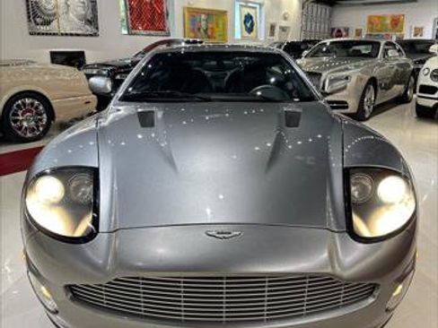 Used 2004 Aston Martin Vanquish RWD image 4